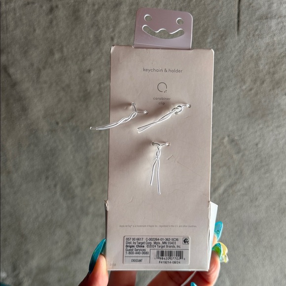 Heyday Yellow Keychain Holder for AirTag croissant - Picture 3 of 4